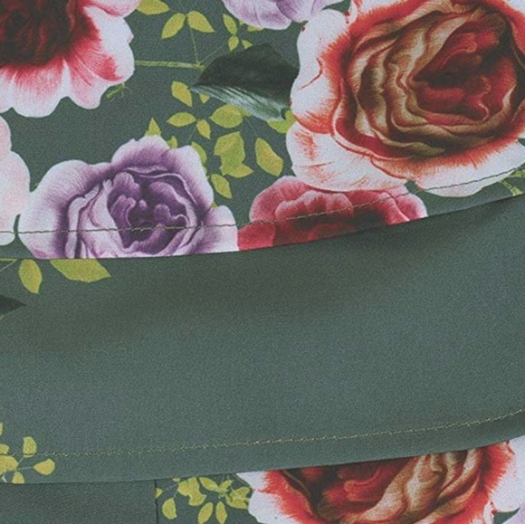 Off Shoulder Floral Romper - Picture 3 of 7